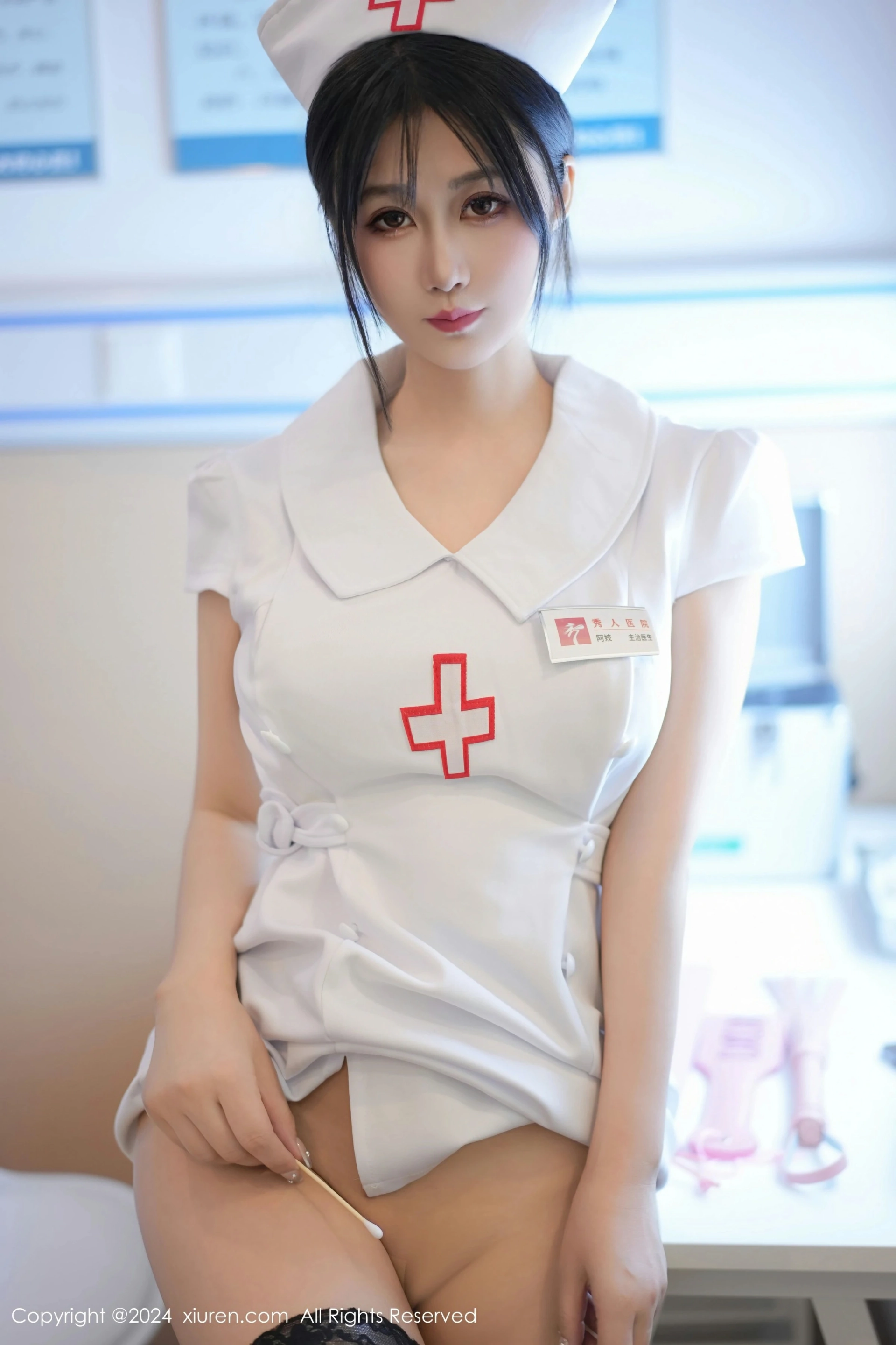[XiuRen秀人网] 2024.05.10 No.8512 laura阿姣 白色护士服 性感写真 [87+1P]