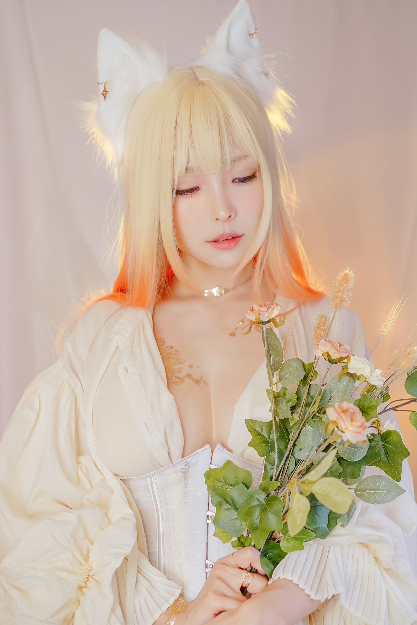 [COSPLAY] Ely_eee(ElyEE子) – Cat魔女與貓